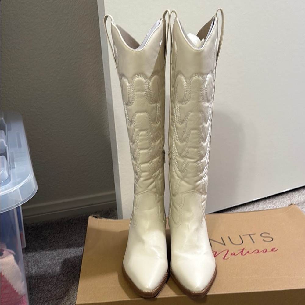 Coconuts by Matisse Cream Western Heeled Boots - Picture 2 of 7